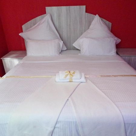 °HOTEL KHAYA B&B MANDALAY CAPE TOWN (South Africa) - from US$ 28 | BOOKED